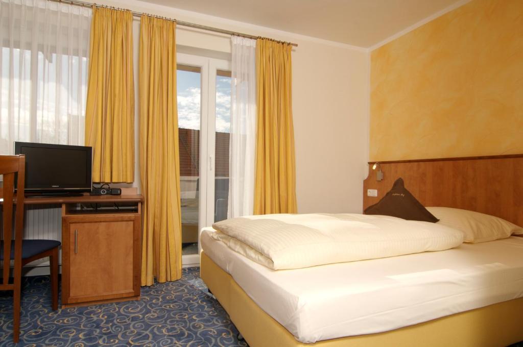 Hotel Gasthof Seefelder Hof Diessen am Ammersee Room photo